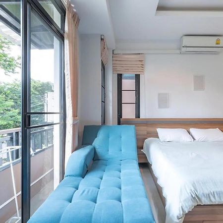 Loft Style Townhouse Near Old City Chiang Mai Exterior foto